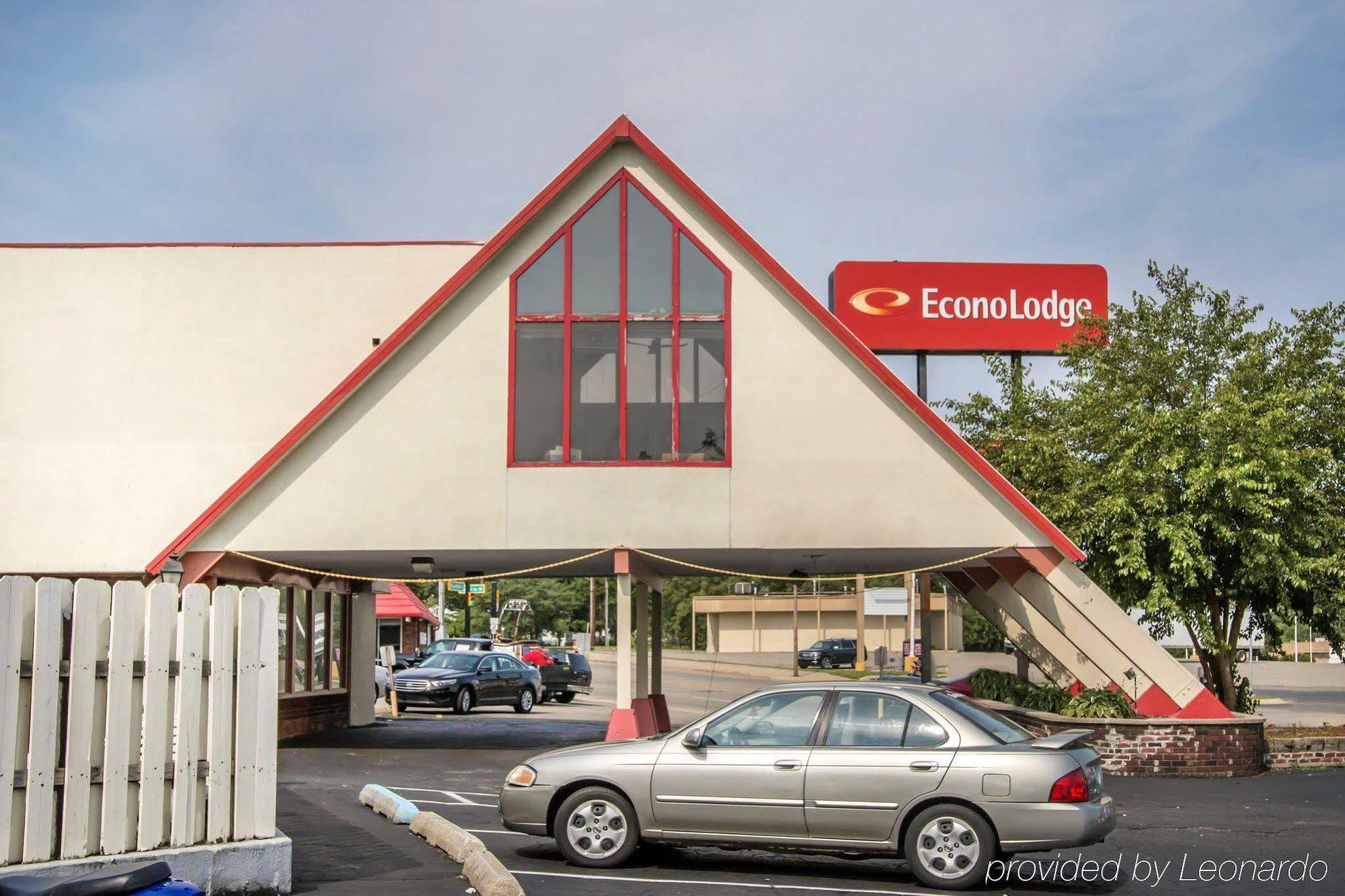 Econo Lodge Батл Крик Экстерьер фото