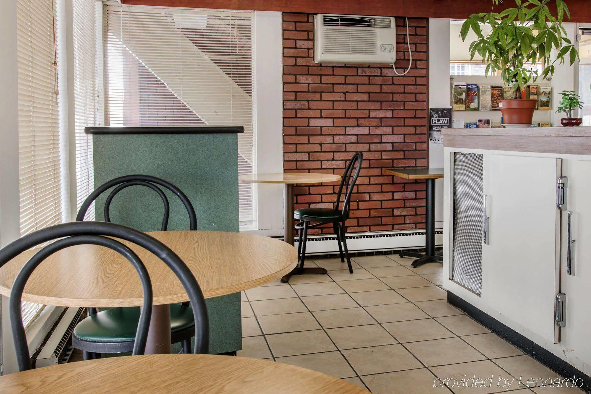 Econo Lodge Батл Крик Экстерьер фото