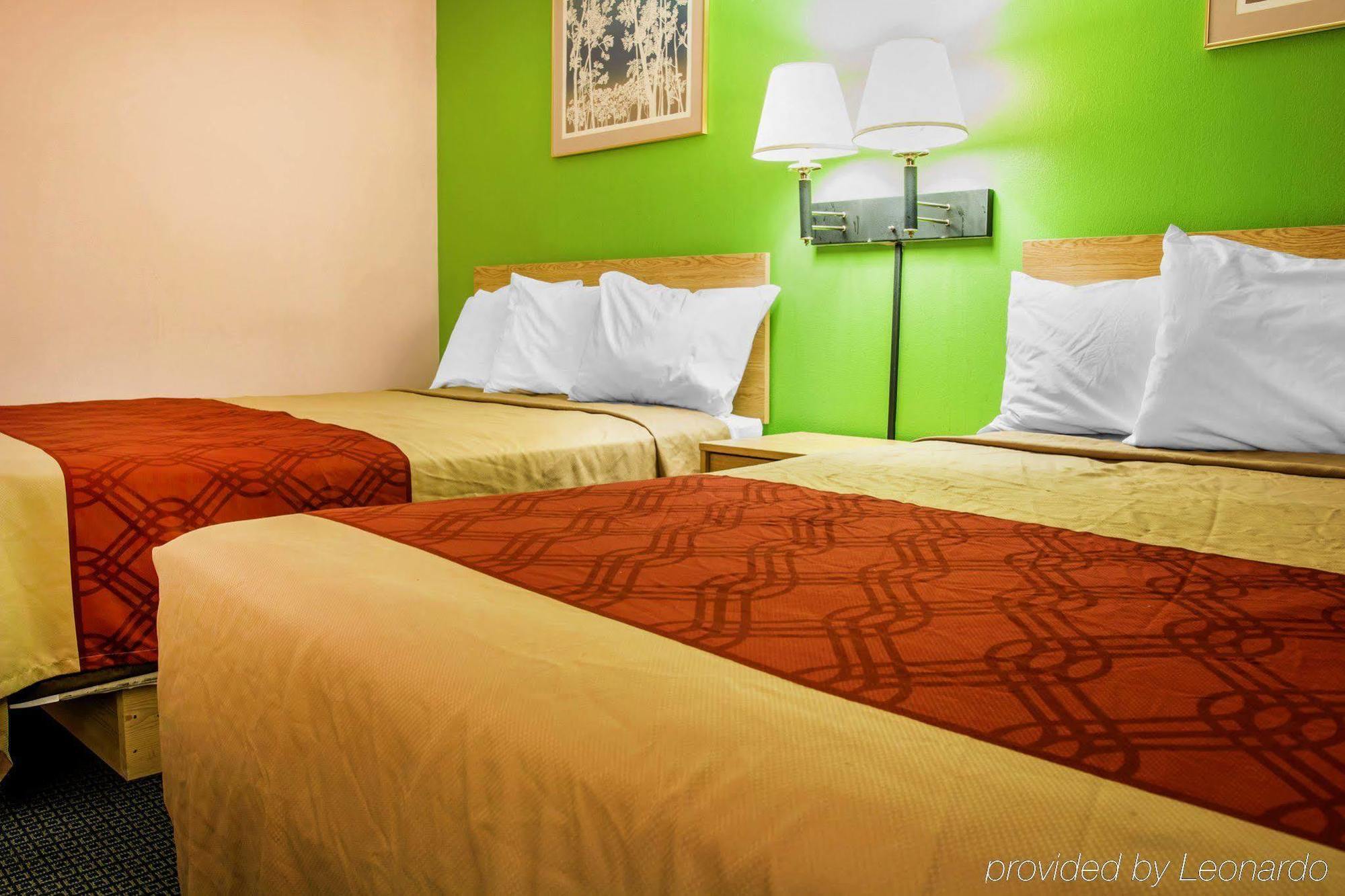 Econo Lodge Батл Крик Экстерьер фото