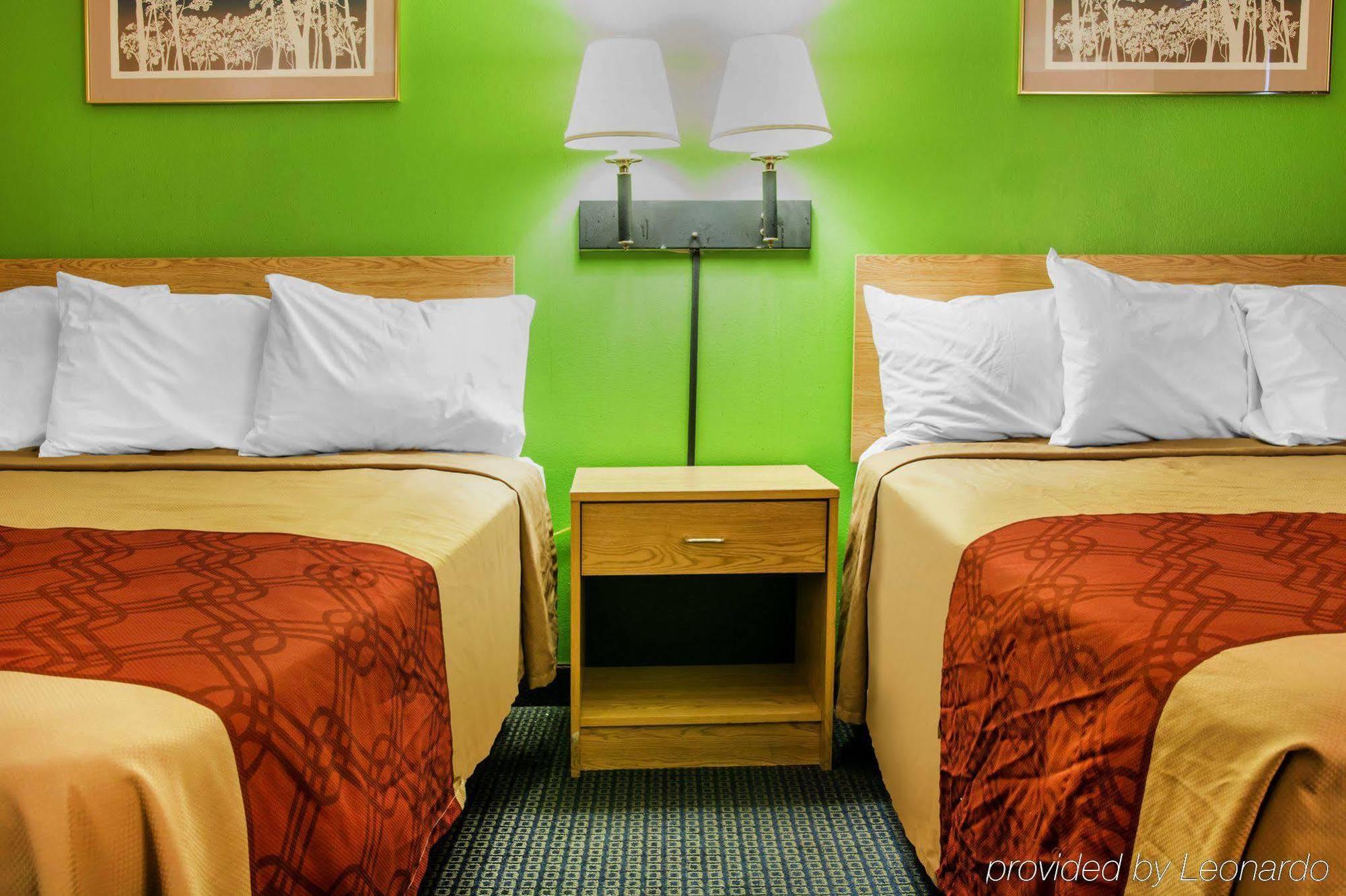 Econo Lodge Батл Крик Экстерьер фото