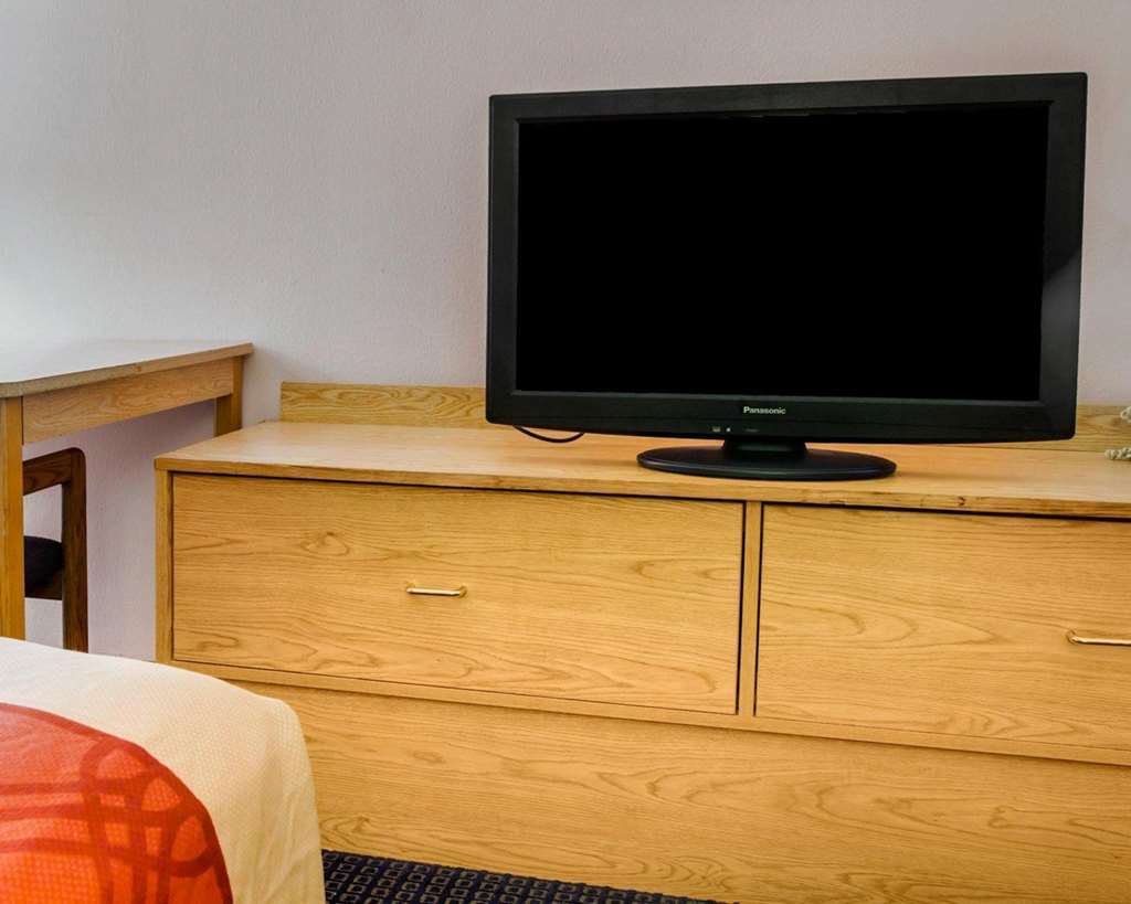 Econo Lodge Батл Крик Номер фото