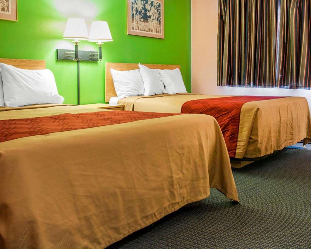Econo Lodge Батл Крик Номер фото